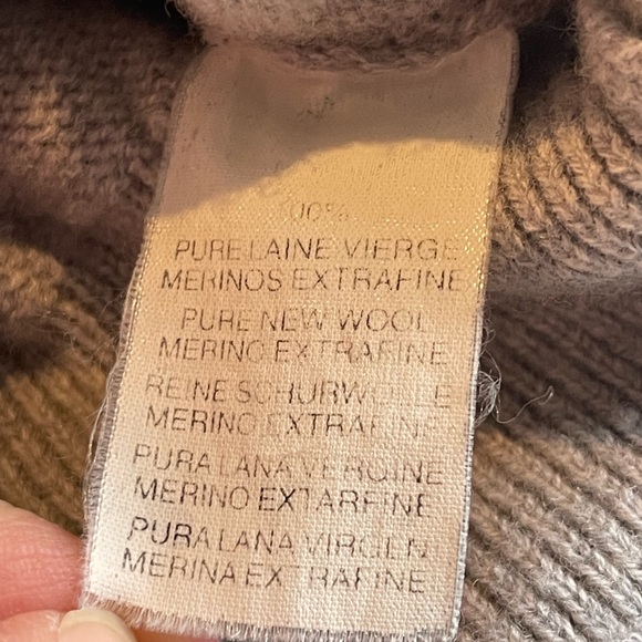 Guido Lombardi, cropped Sweater, gray. EUC - Picture 5 of 9